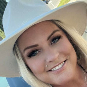 Meet your Posher, Misty